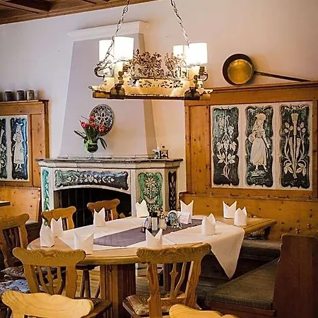 Hotel Blaue Traube 3*