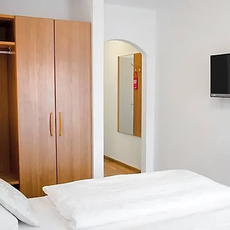 Blaue Traube Hotel 3*